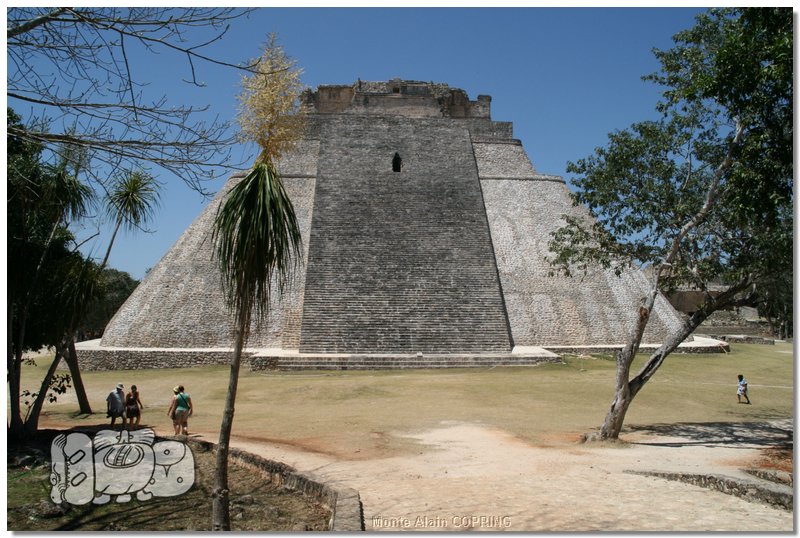 uxmal001.jpg