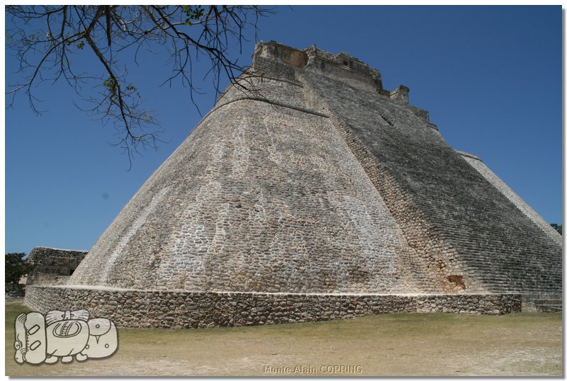 uxmal002.jpg